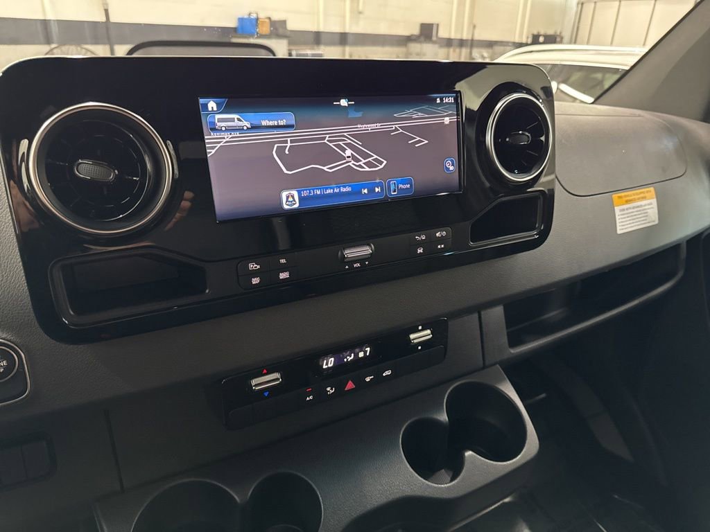 New 2025 Mercedes-Benz Sprinter 2500 image 28