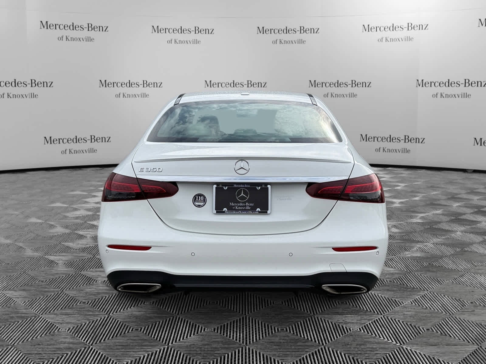 Used 2022 Mercedes-Benz E 350 Sedan image 4