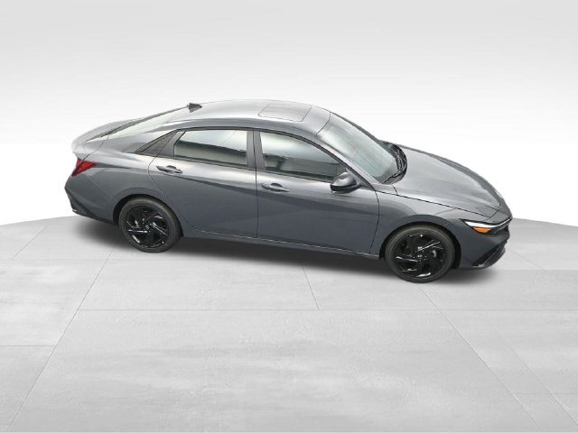 New 2026 Hyundai Elantra SEL Sport FWD image 29