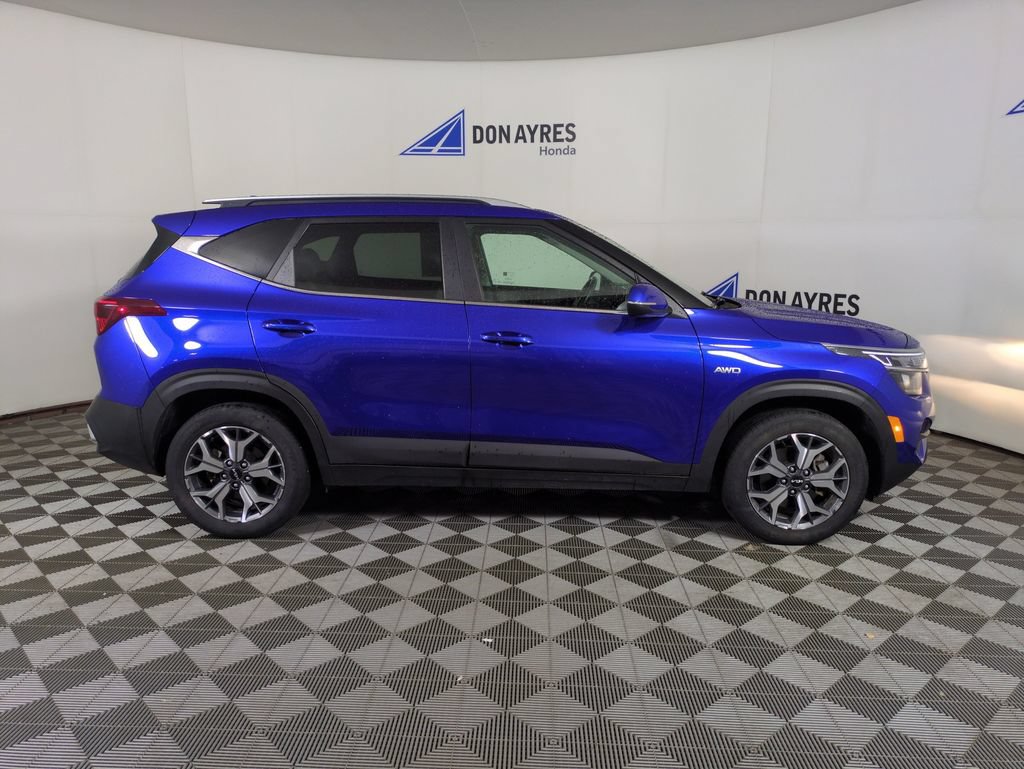 Used 2023 Kia Seltos EX AWD/4WD image 10