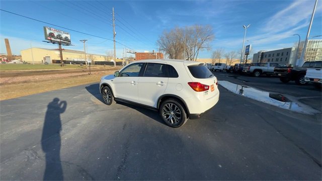 Used 2016 Mitsubishi Outlander Sport ES image 6