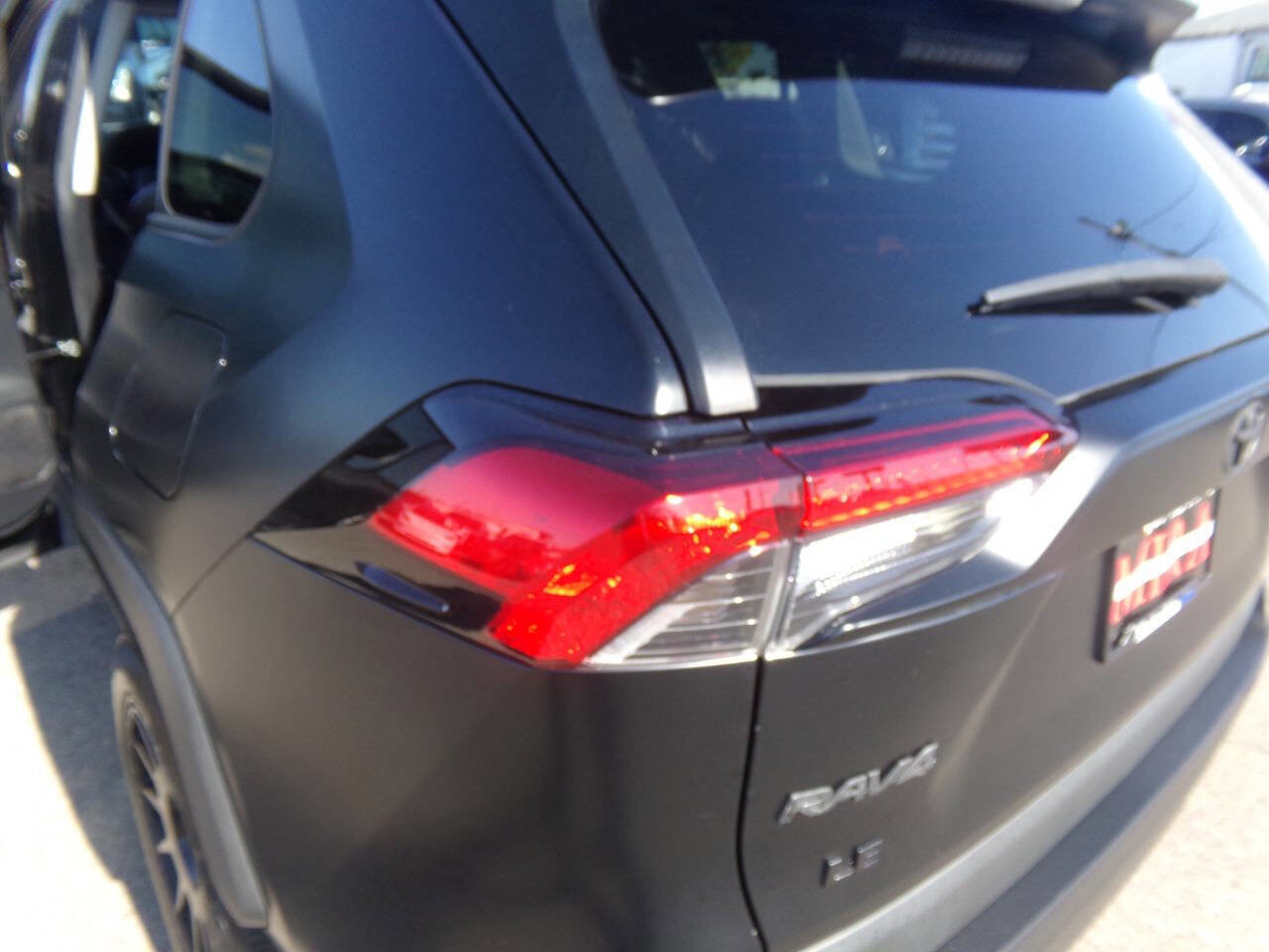 Used 2019 Toyota RAV4 LE w/ All Weather Liner Package image 23