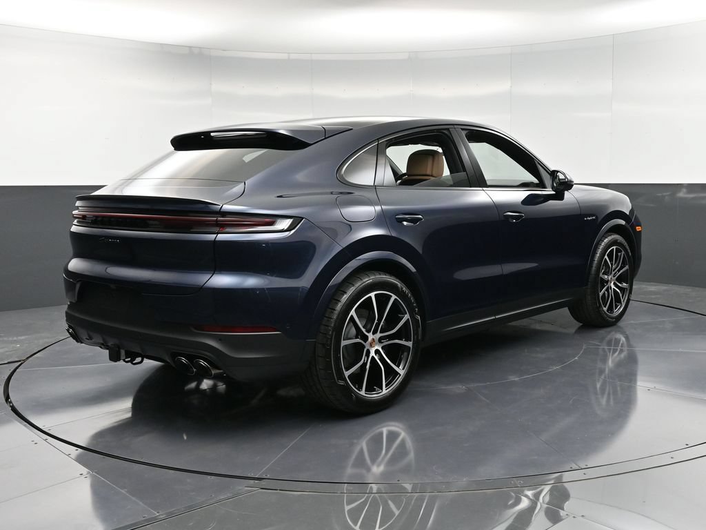 New 2026 Porsche Cayenne E-Hybrid Coupe AWD/4WD image 8