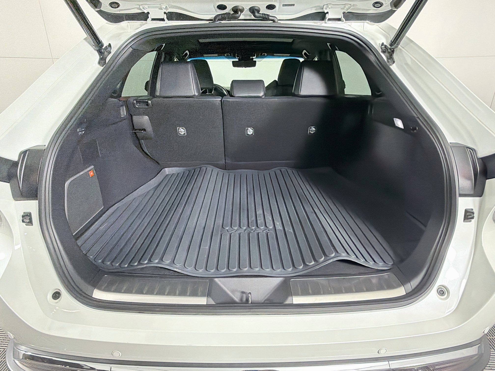 Used 2021 Toyota Venza Limited AWD/4WD image 31