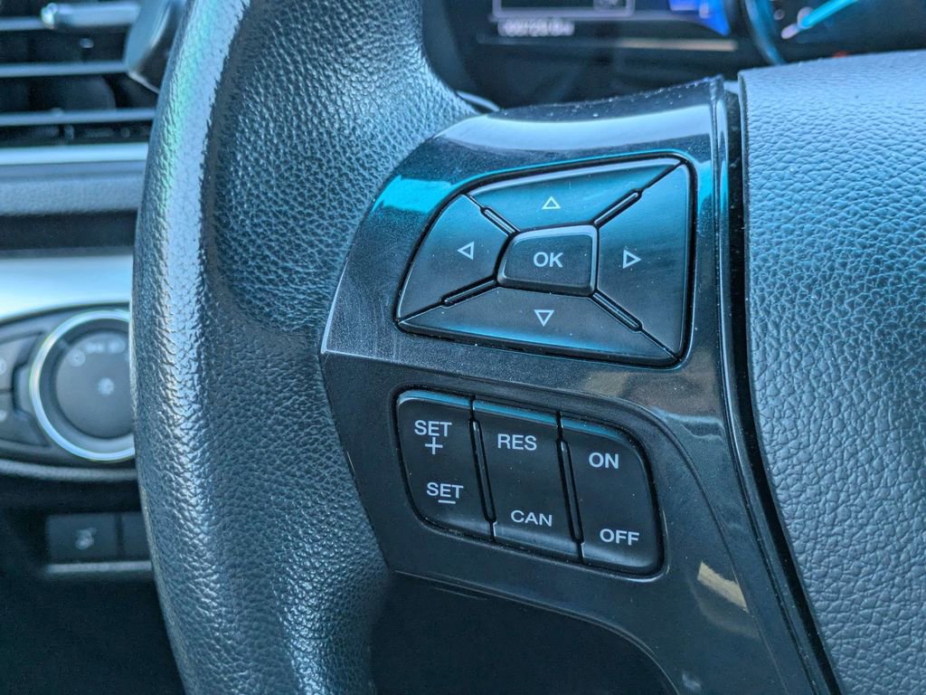 Used 2017 Ford Explorer XLT w/ Equipment Group 202A FWD image 22