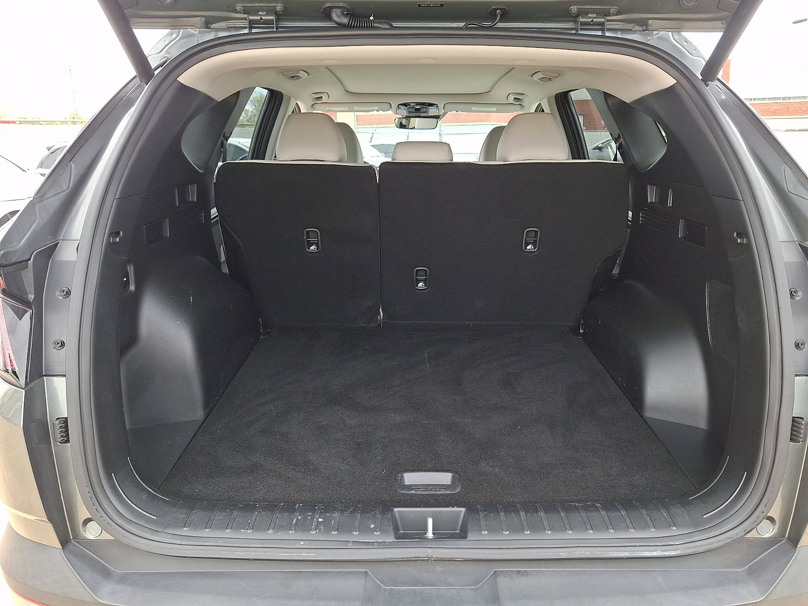 Used 2023 Hyundai Tucson Limited image 30