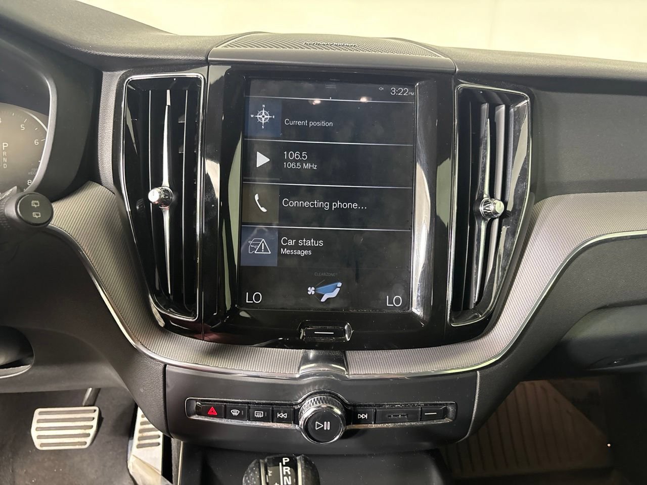 Used 2019 Volvo XC60 T5 R-Design w/ Protection Package Premier FWD image 19