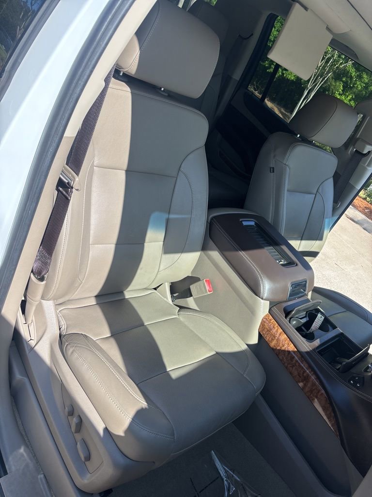 Used 2018 Chevrolet Suburban Premier image 57