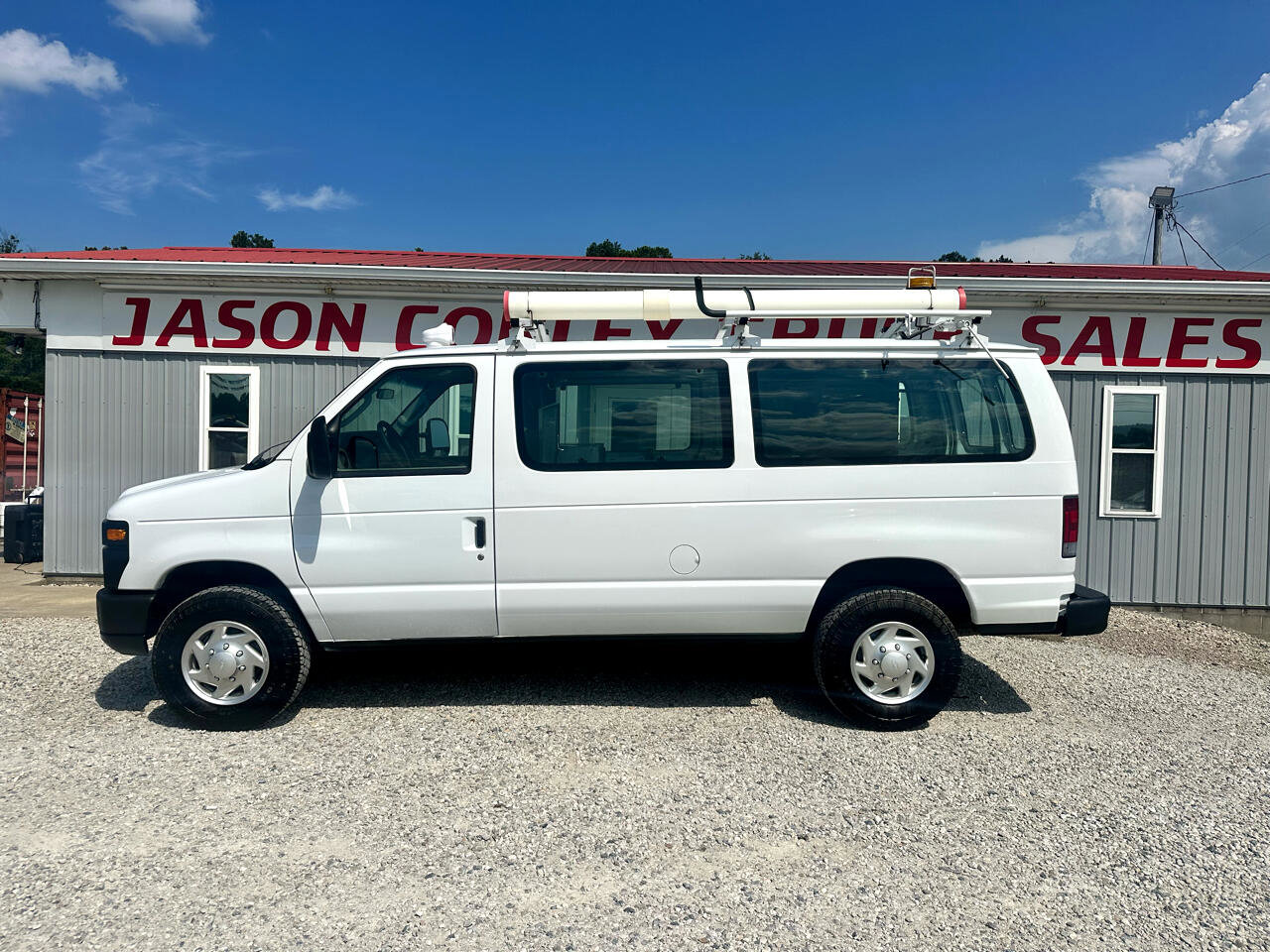 Used 2012 Ford E-350 and Econoline 350 Super Duty w/ Insulation Pkg