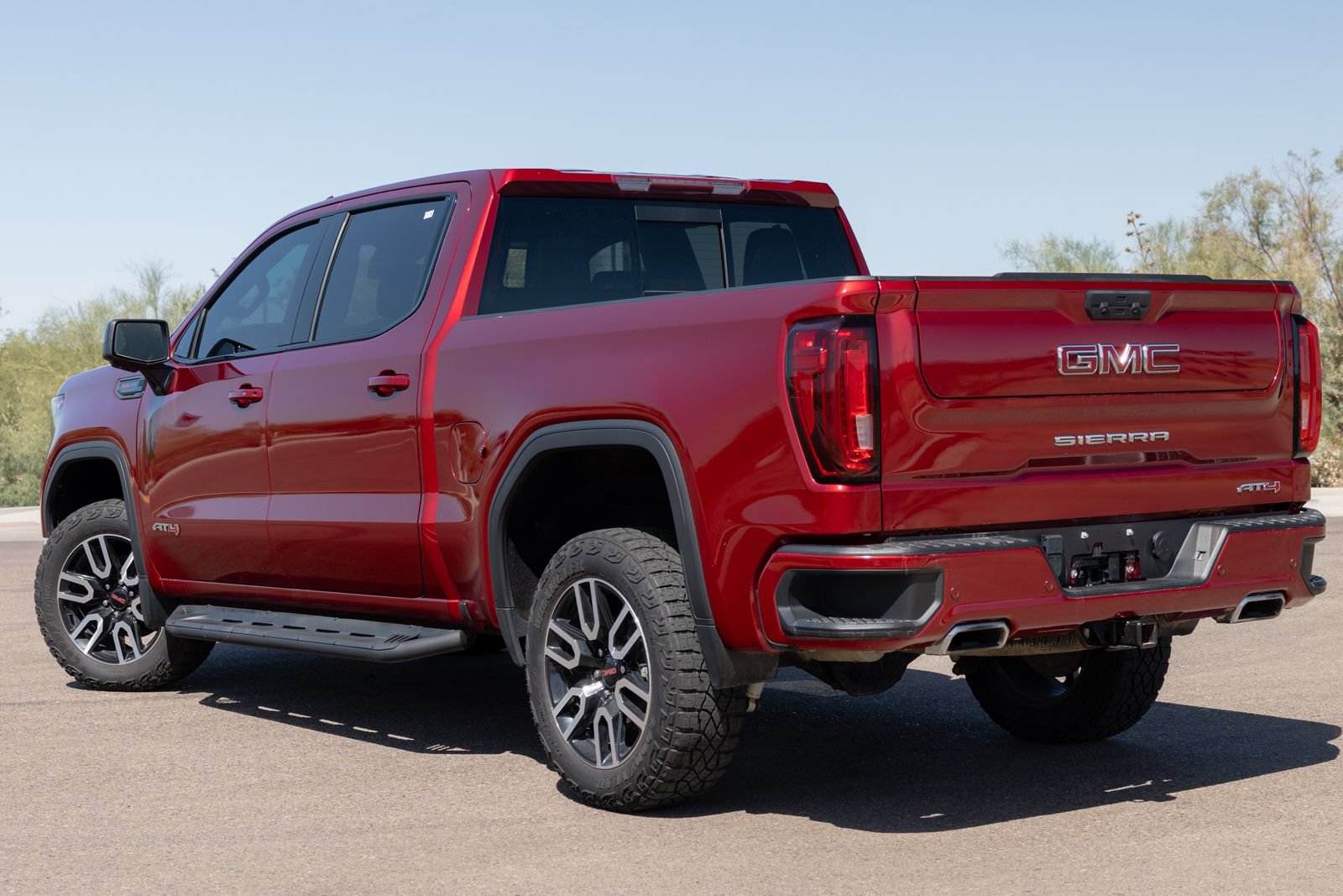 Used 2023 GMC Sierra 1500 AT4 w/ AT4 Preferred Package AWD/4WD image 10