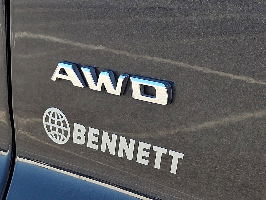 Used 2023 Cadillac XT4 Premium Luxury image 32