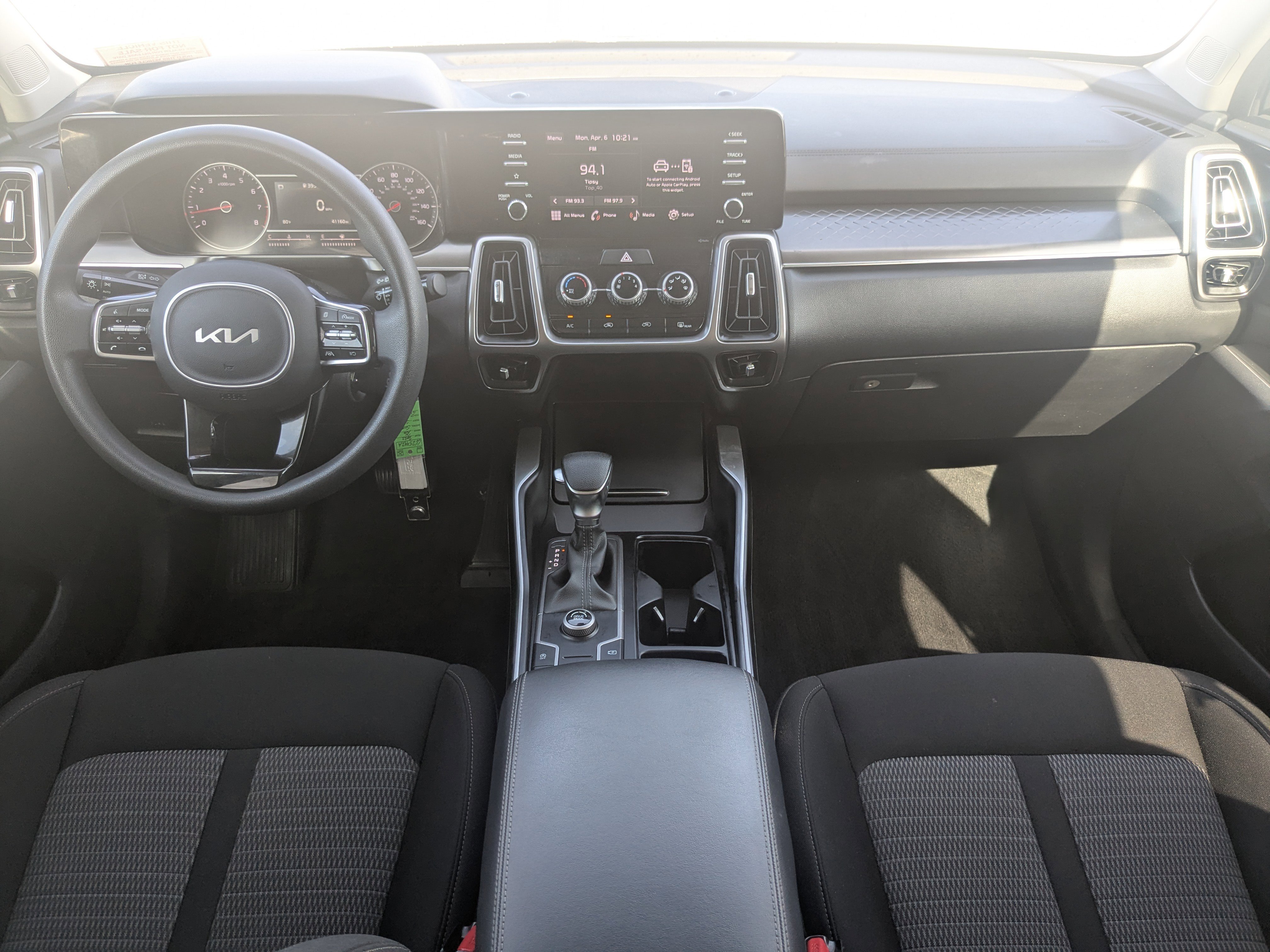 Certified 2023 Kia Sorento LX image 19