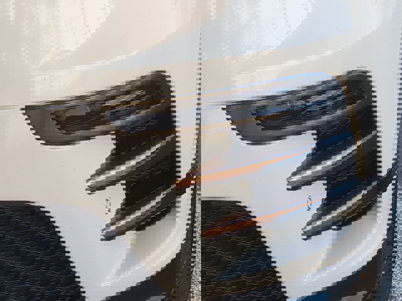 Used 2020 Land Rover Range Rover Velar R-Dynamic S image 11