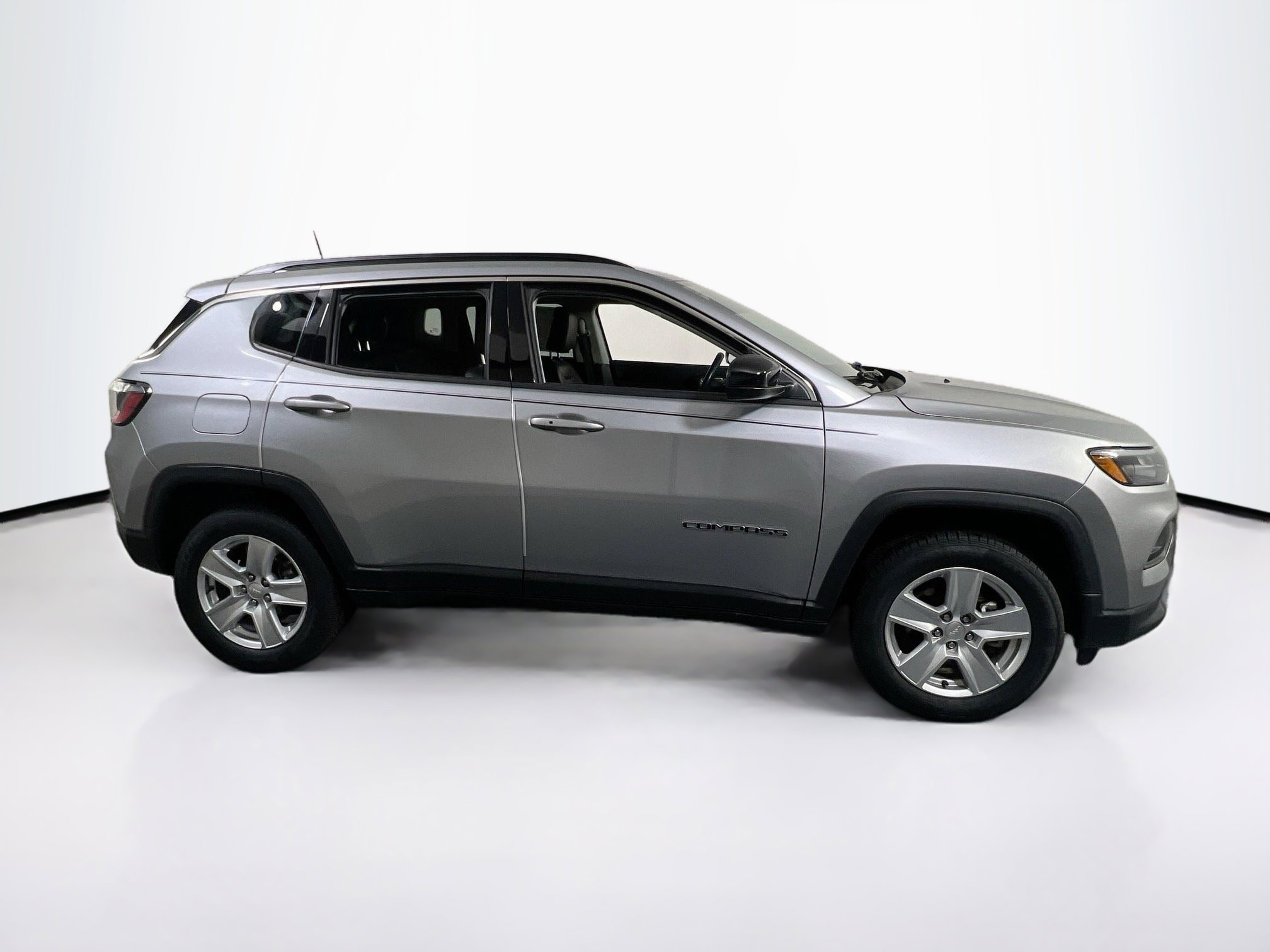 Used 2022 Jeep Compass Latitude w/ Convenience Group image 4