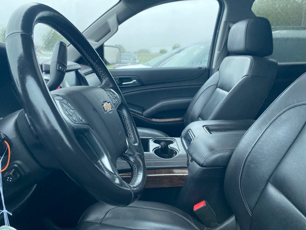 Used 2020 Chevrolet Suburban LT AWD/4WD image 15