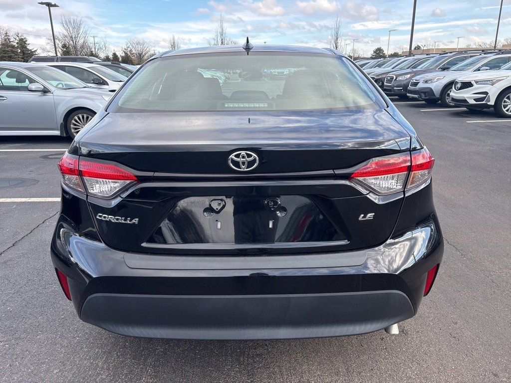 Used 2023 Toyota Corolla LE image 4