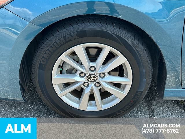Used 2025 Toyota Camry LE FWD image 12