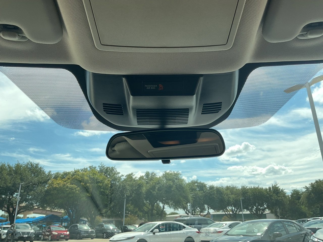 Used 2025 Nissan Rogue SV FWD image 20