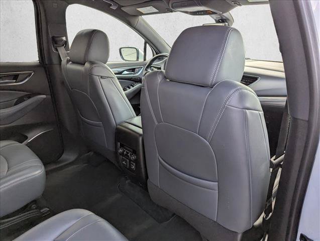 Used 2022 Buick Enclave Premium AWD/4WD image 29