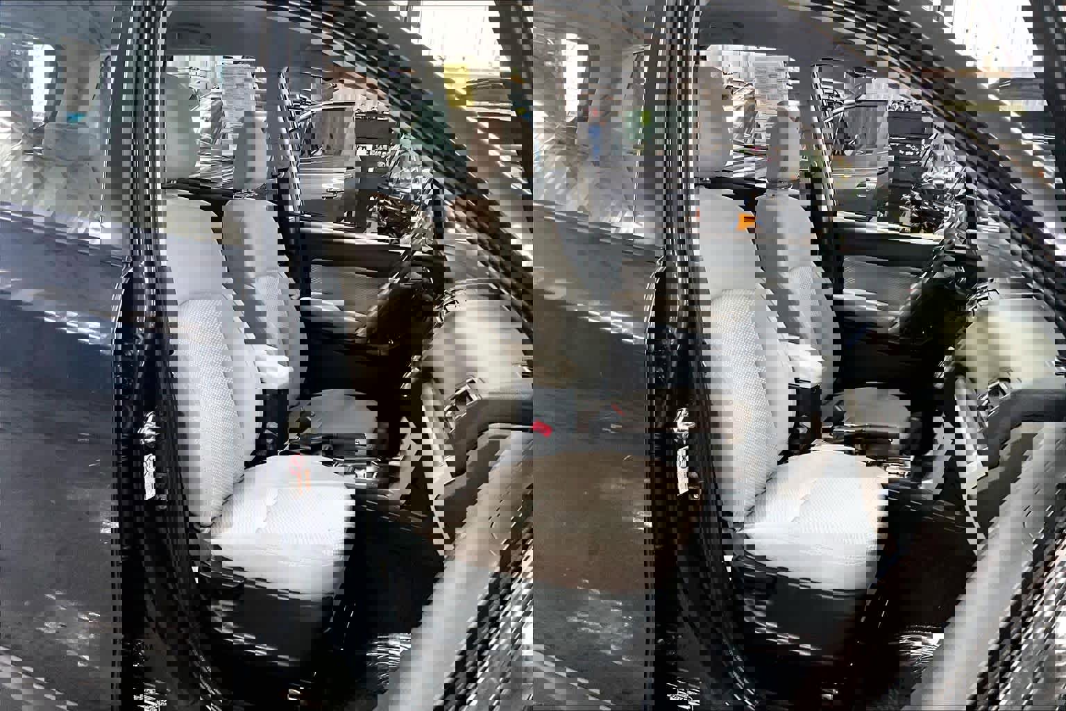 Used 2018 Subaru Forester 2.5i w/ Alloy Wheel Package image 9