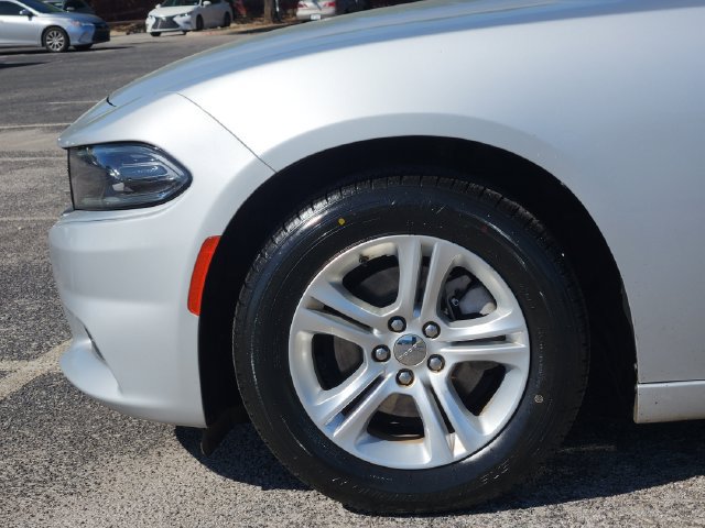 Used 2022 Dodge Charger SXT RWD image 6