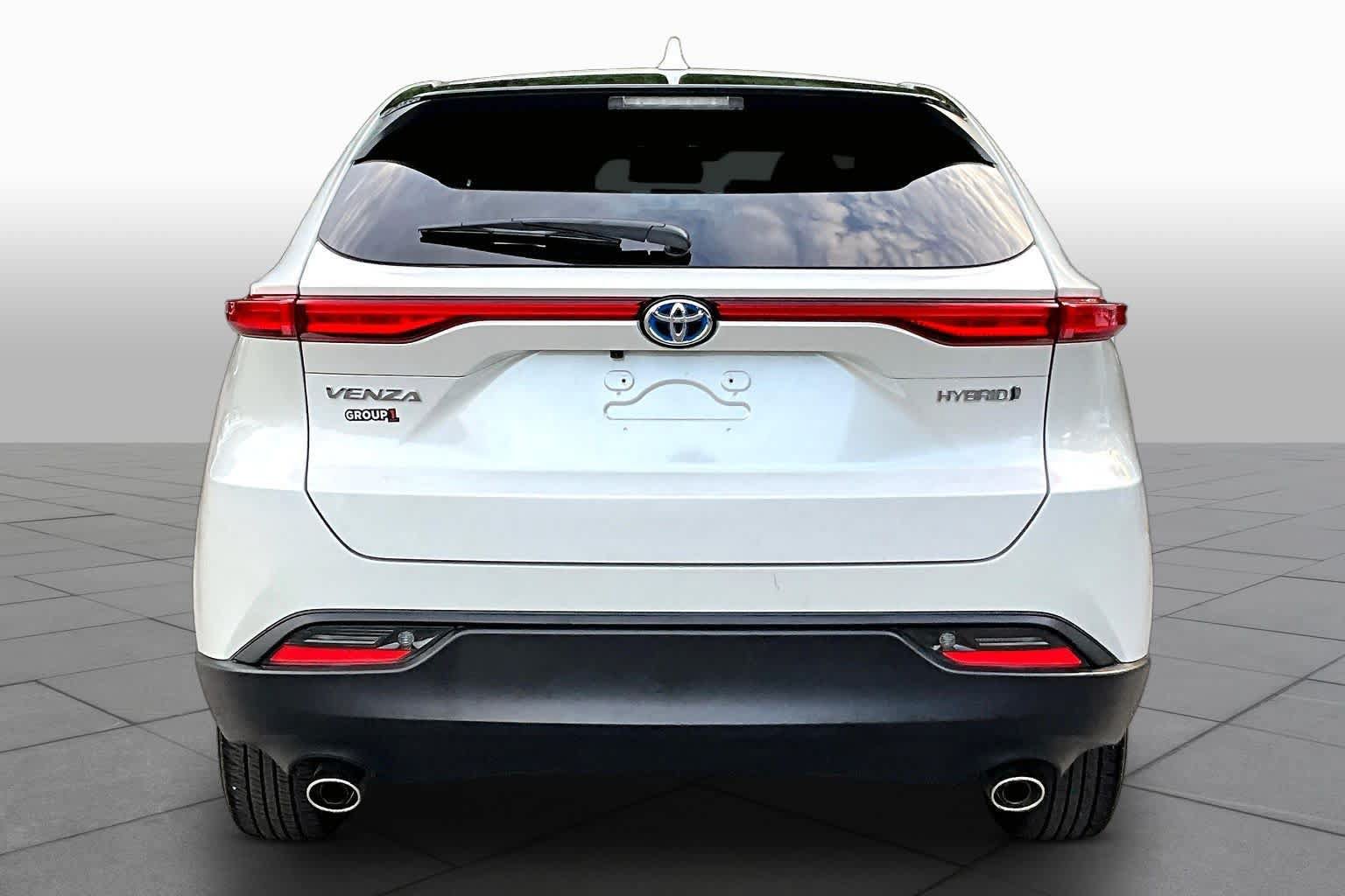 Used 2021 Toyota Venza AWD/4WD image 5