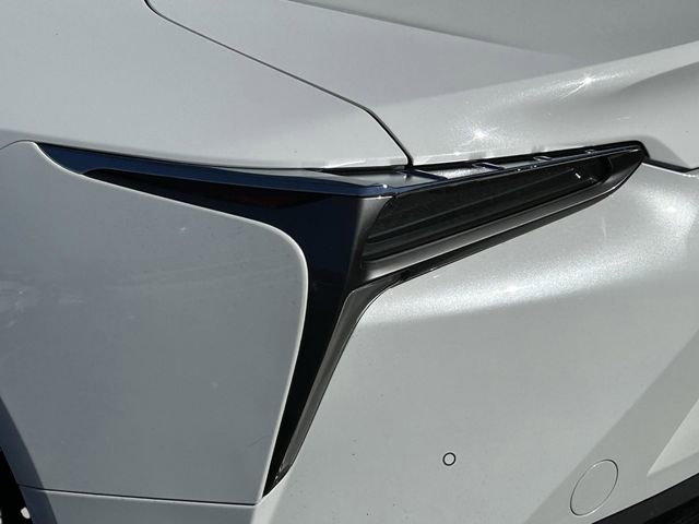 Used 2018 Lexus LC 500 Coupe w/ Sport Package RWD image 15