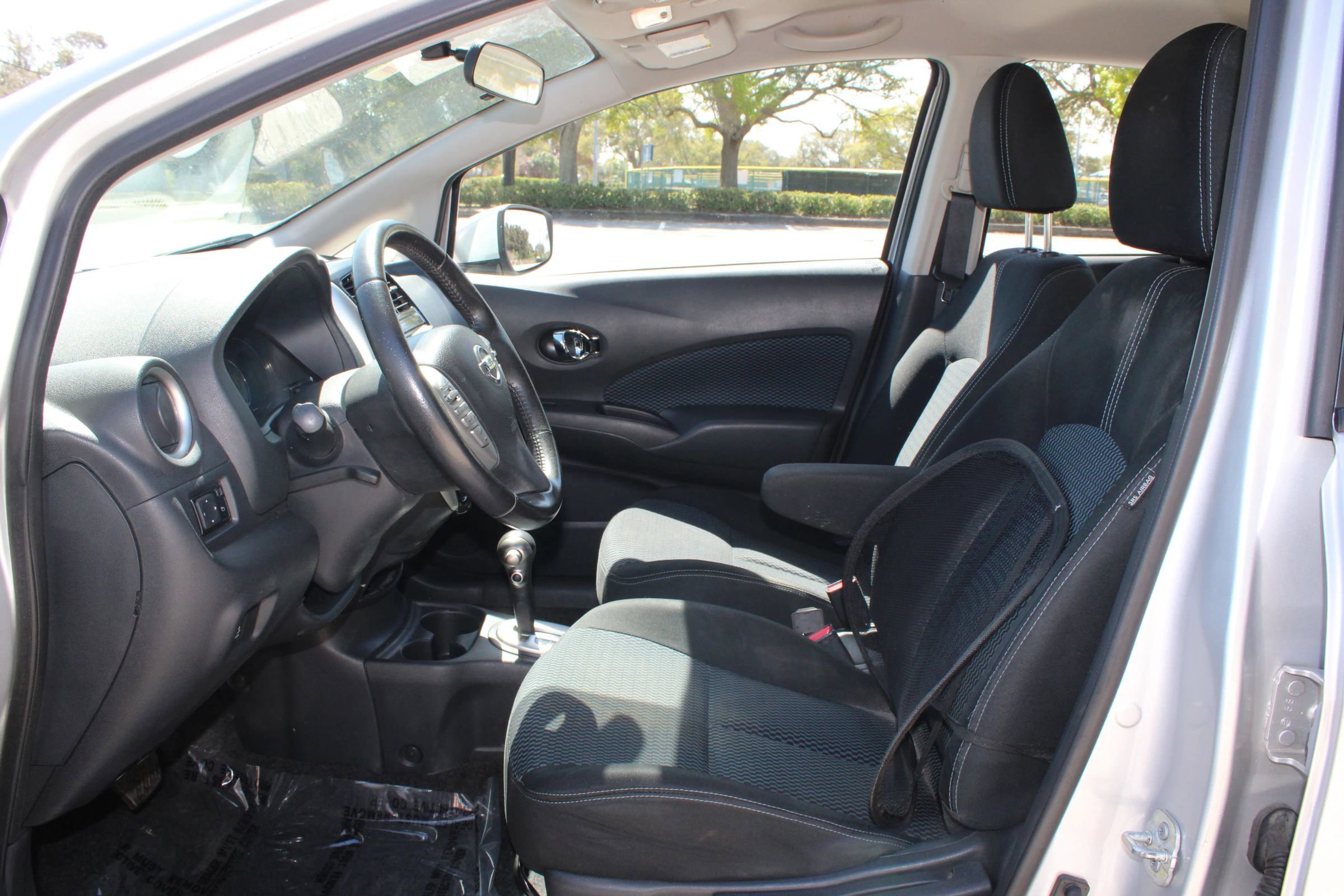 Used 2016 Nissan Versa Note SV image 5