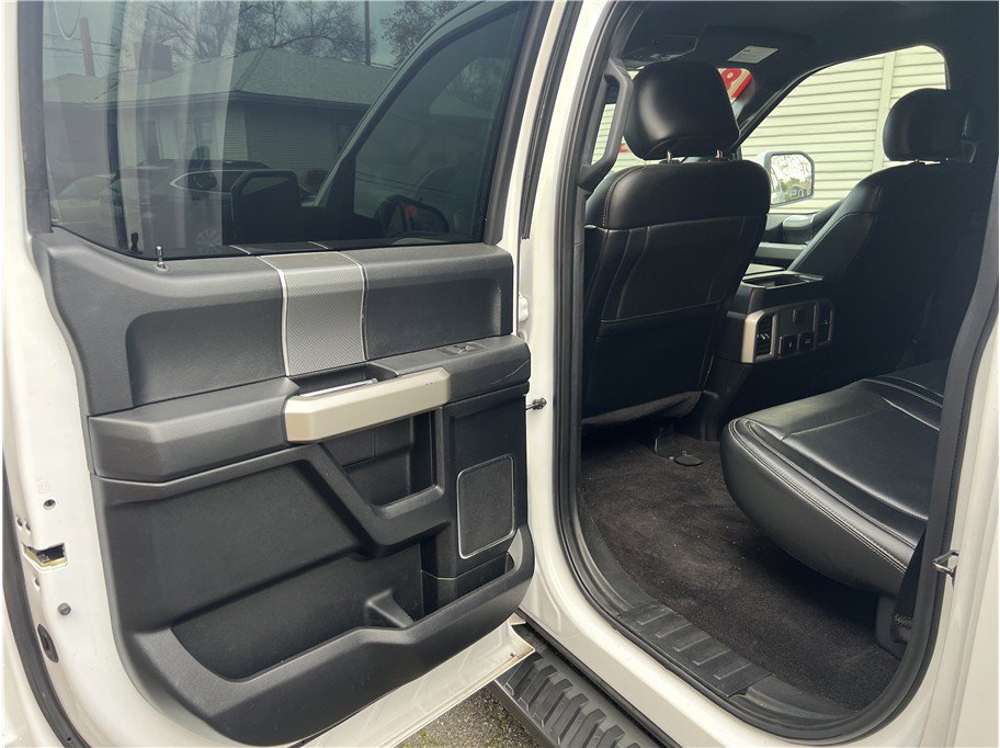 Used 2017 Ford F150 Lariat image 10