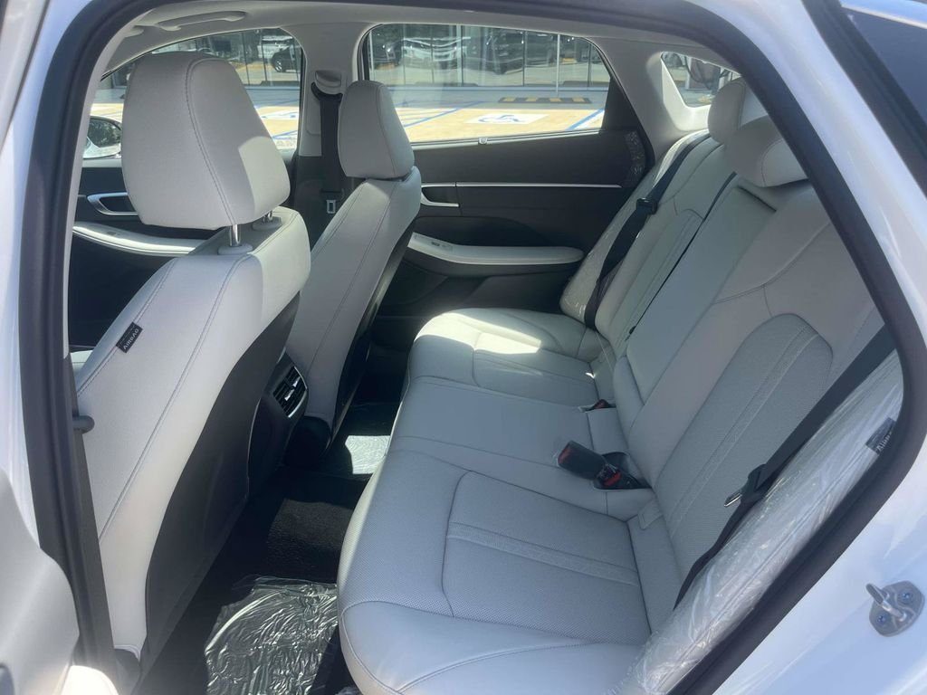 New 2026 Hyundai Sonata Limited FWD image 11