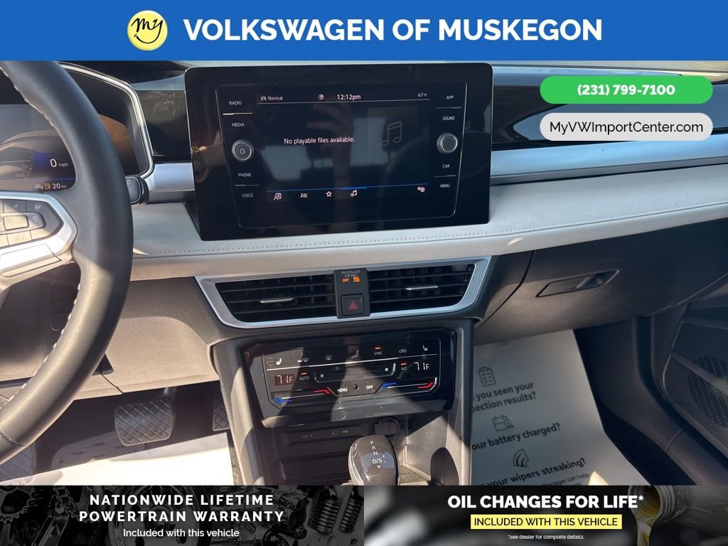 New 2025 Volkswagen Taos SE image 18