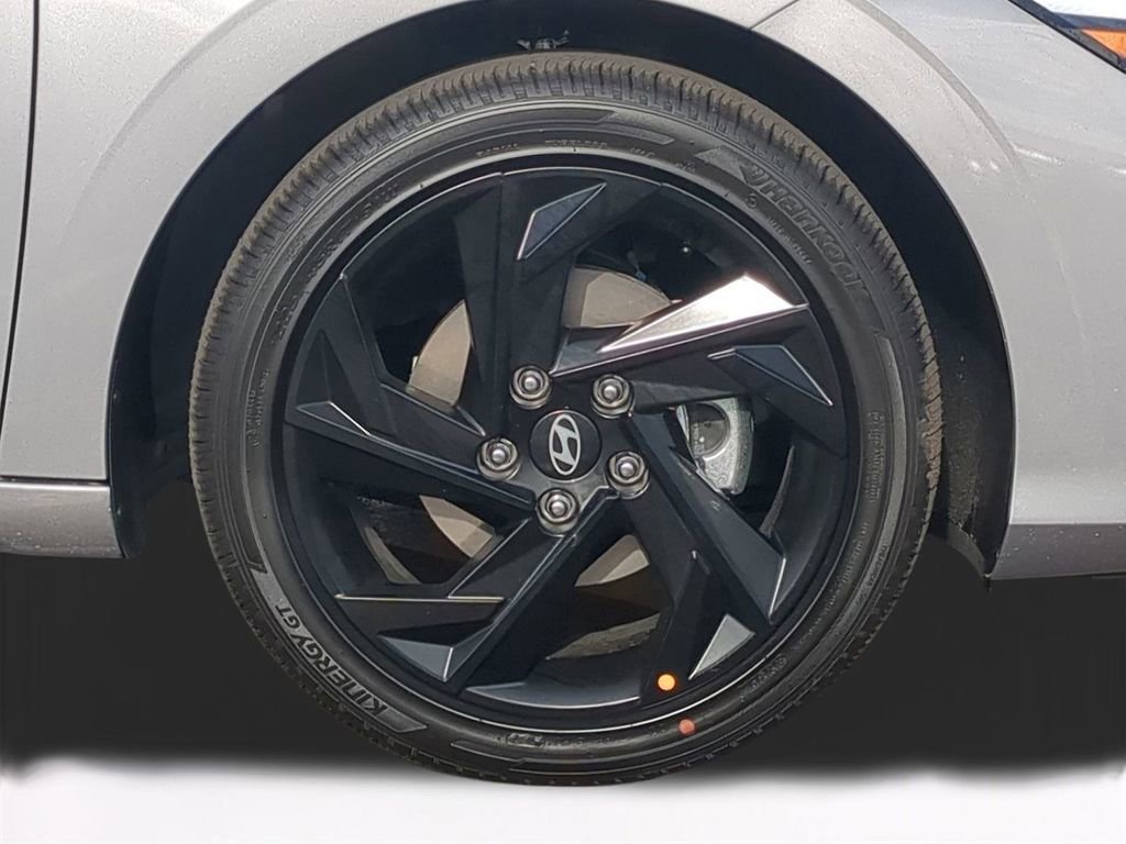 New 2026 Hyundai Elantra SEL Sport image 11