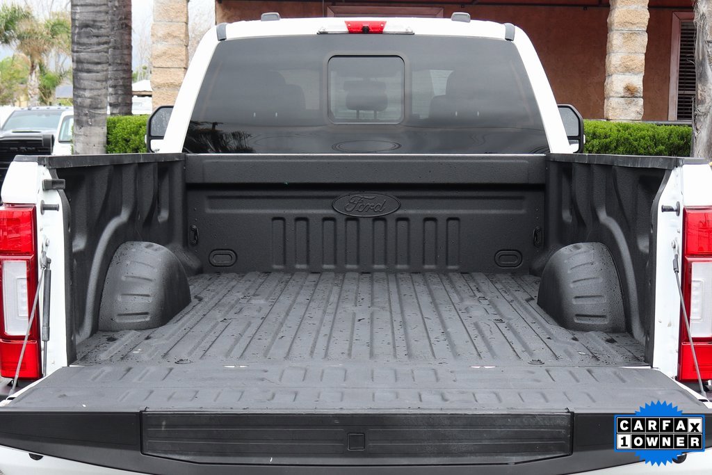 Used 2022 Ford F350 Lariat w/ Black Appearance Package image 8