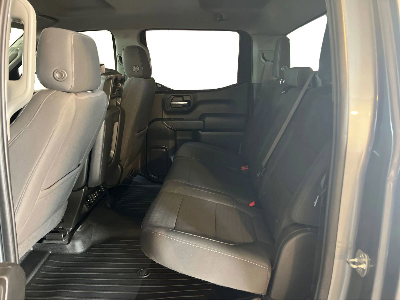 Used 2021 Chevrolet Silverado 1500 LT w/ Bed Protection Package image 10