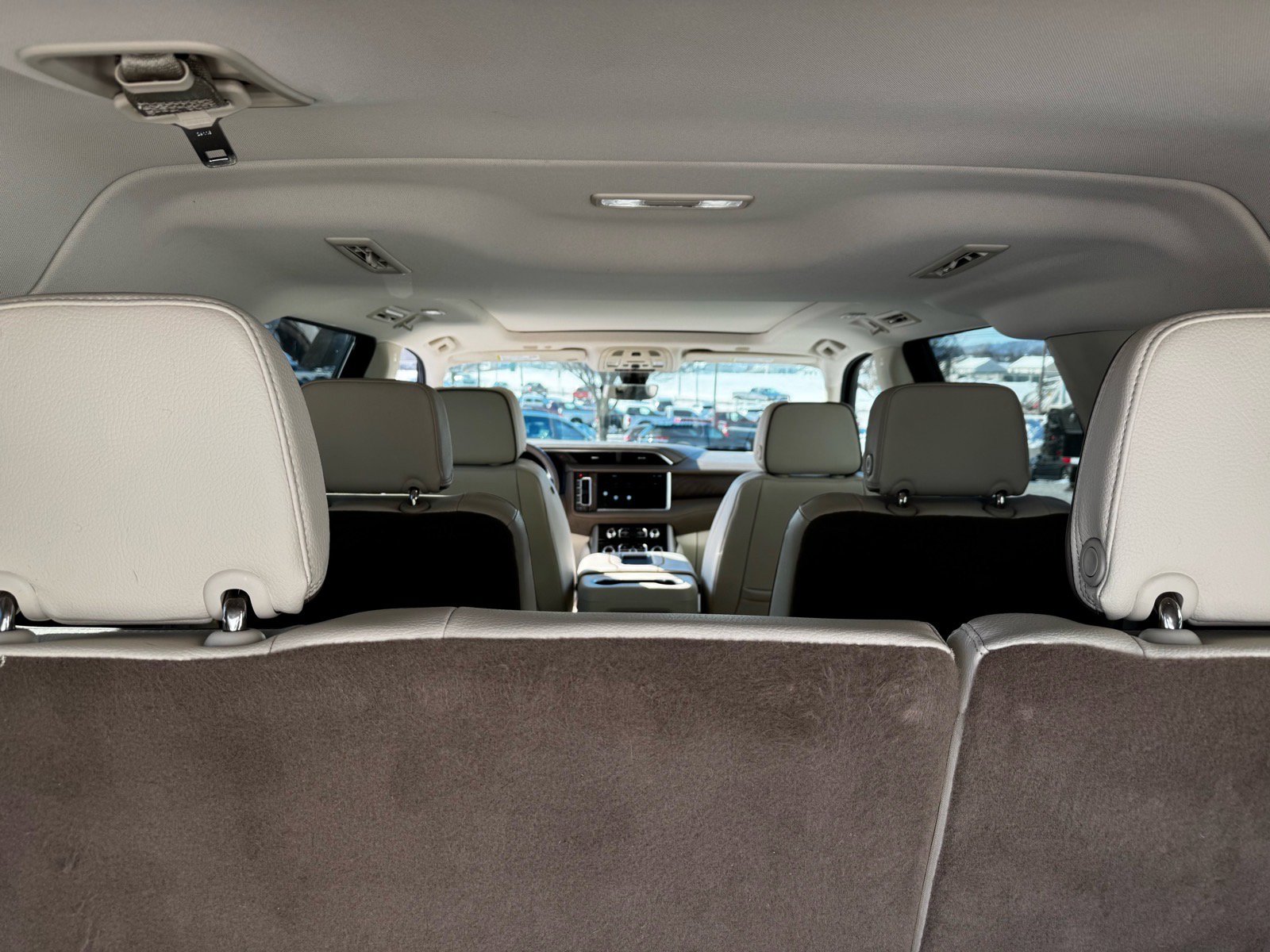 Used 2022 GMC Yukon XL Denali w/ Advanced Technology Package image 28