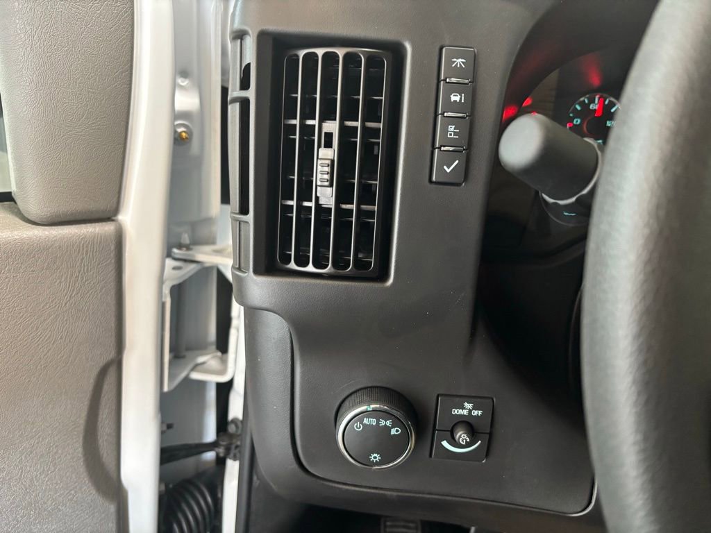 New 2025 Chevrolet Express 2500 Work Van w/ Driver Convenience Package image 25