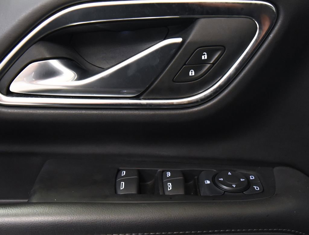 Used 2024 GMC Yukon SLE AWD/4WD image 18