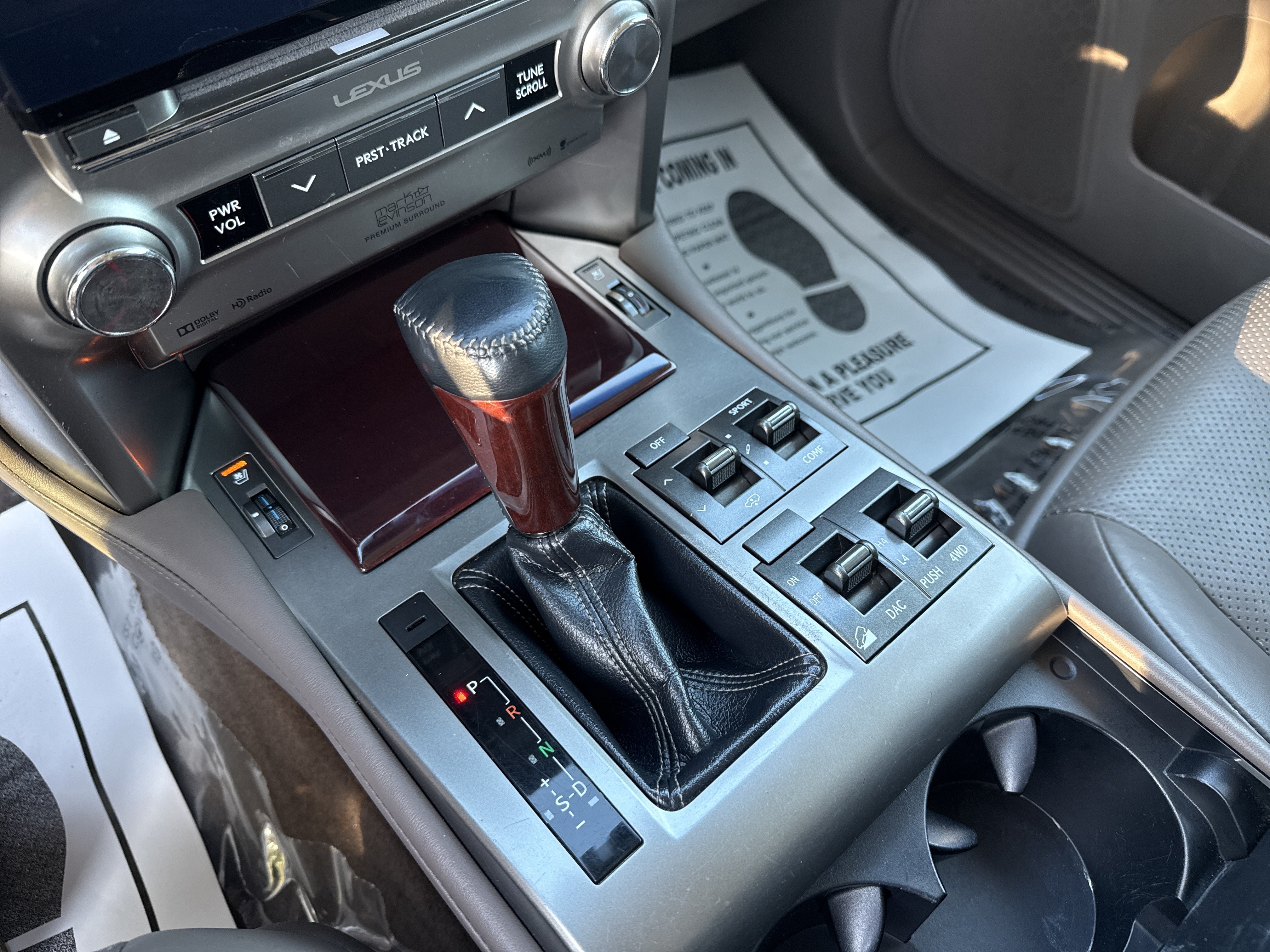 Used 2016 Lexus GX 460 Luxury AWD/4WD image 25