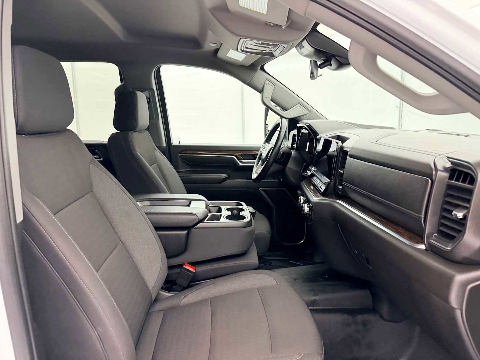 Used 2025 GMC Sierra 3500 SLE w/ SLE Value Package image 23