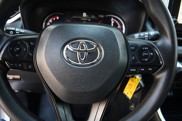 Certified 2024 Toyota RAV4 LE AWD/4WD image 30