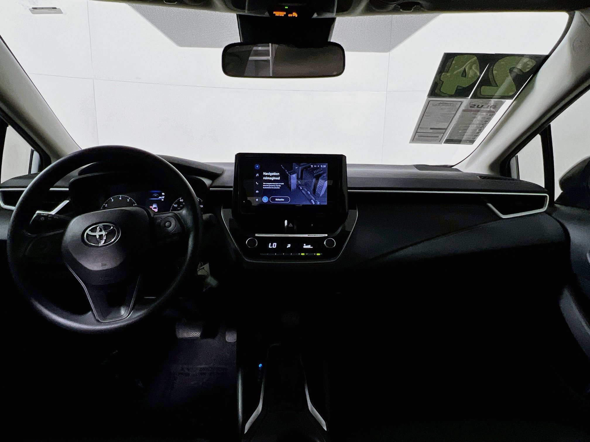 Used 2024 Toyota Corolla LE FWD image 28