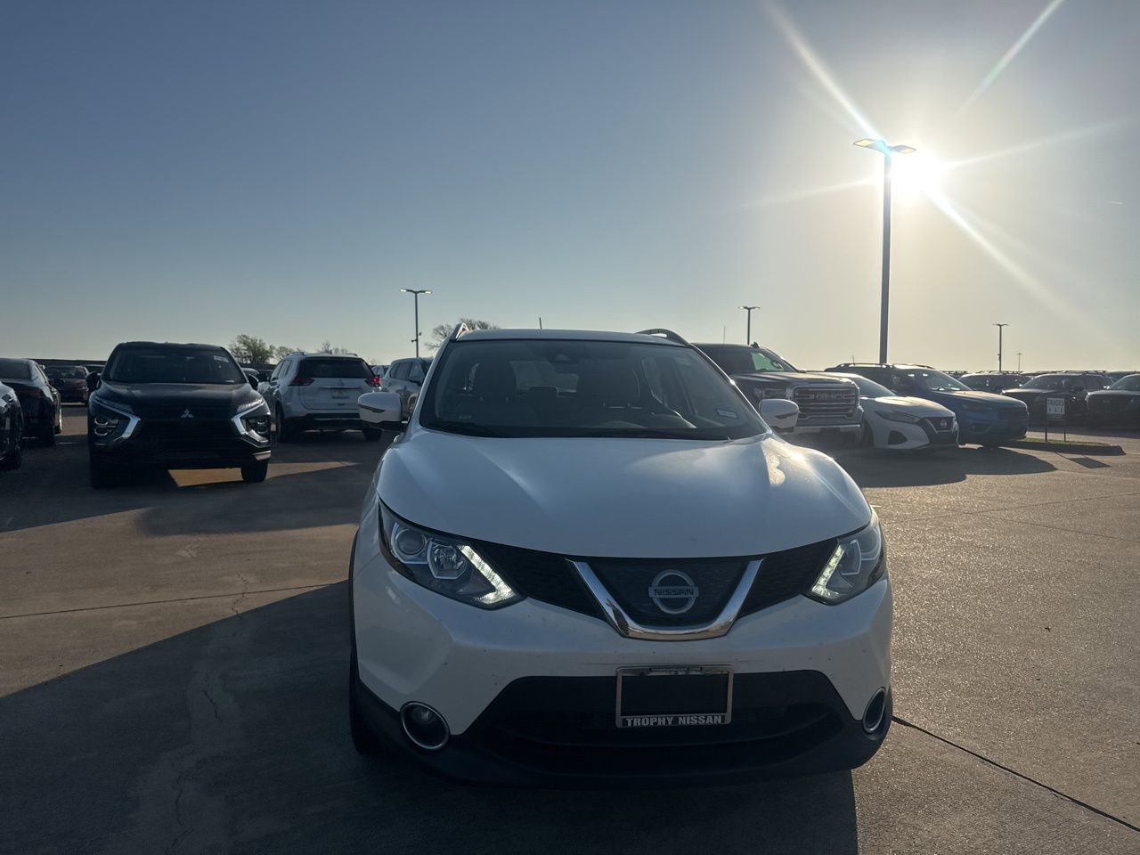 Used 2019 Nissan Rogue Sport SV w/ Technology Package image 3