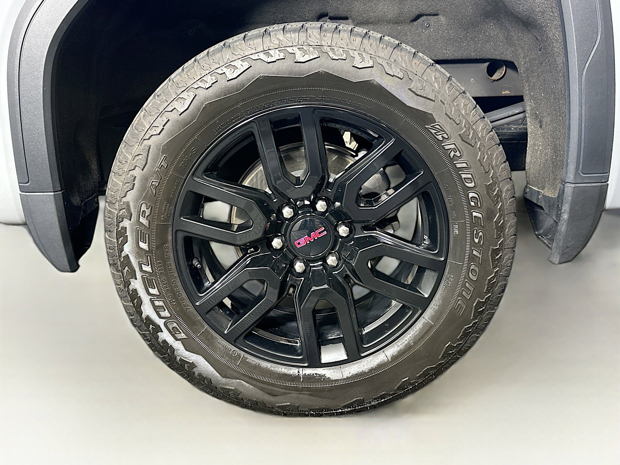 Used 2024 GMC Sierra 1500 Elevation AWD/4WD image 11