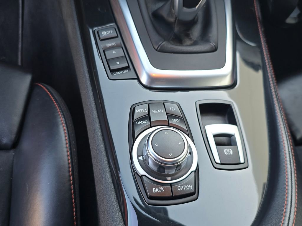Used 2014 BMW Z4 sDrive35is image 22