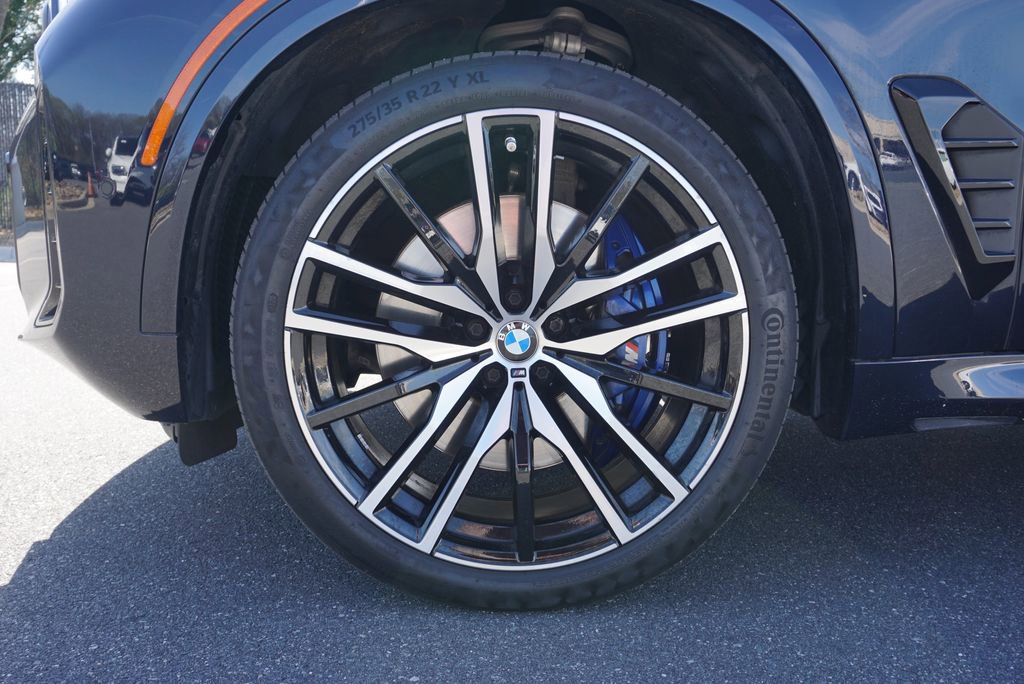 Used 2024 BMW X5 M60i w/ Climate Comfort Package image 9