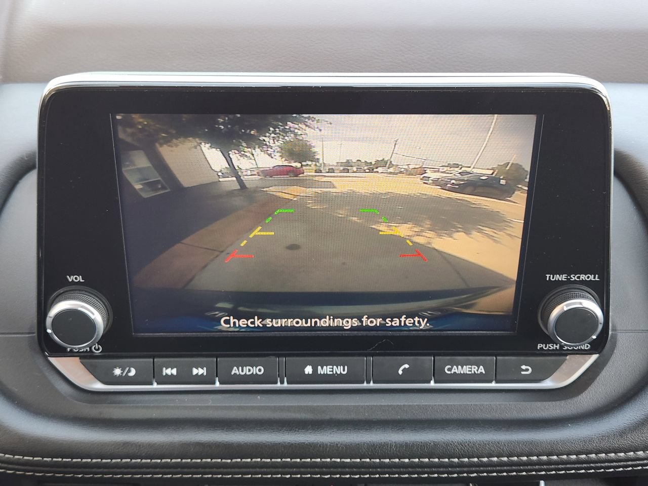 Used 2023 Nissan Rogue SV FWD image 17