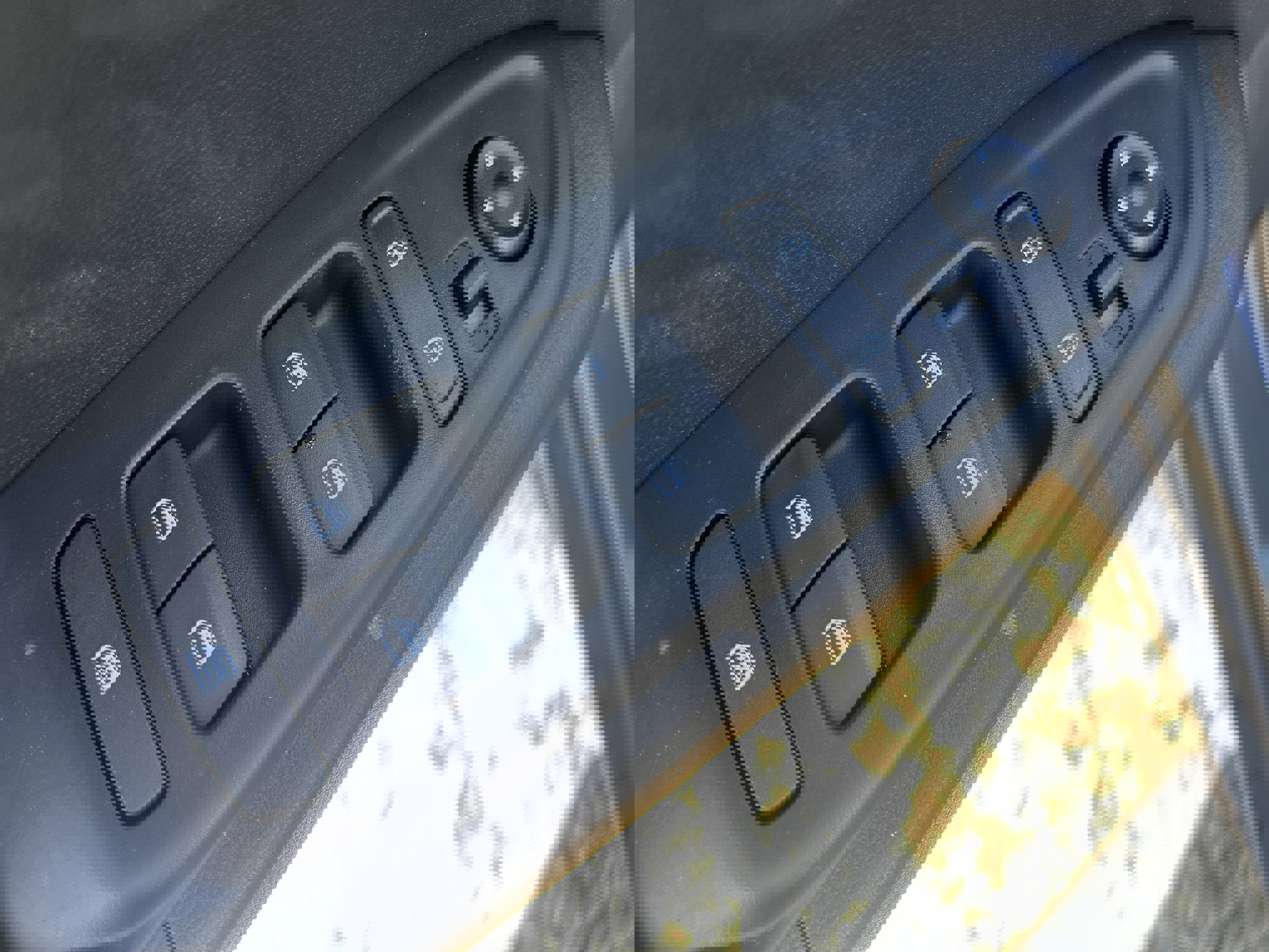 New 2026 Hyundai Venue SE image 21