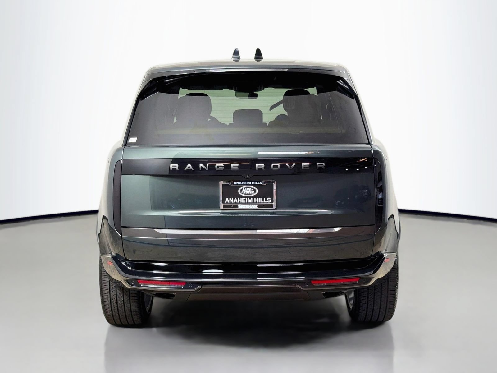New 2026 Land Rover Range Rover SE AWD/4WD image 4