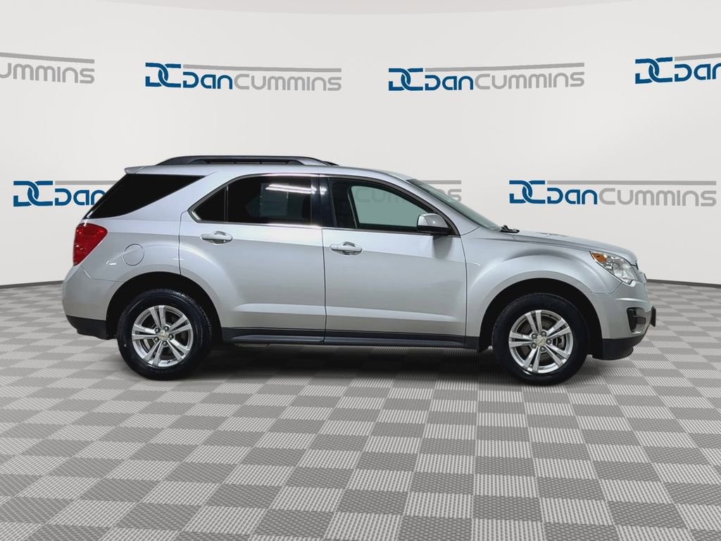 Used 2011 Chevrolet Equinox LT w/ Driver Convenience Package image 2