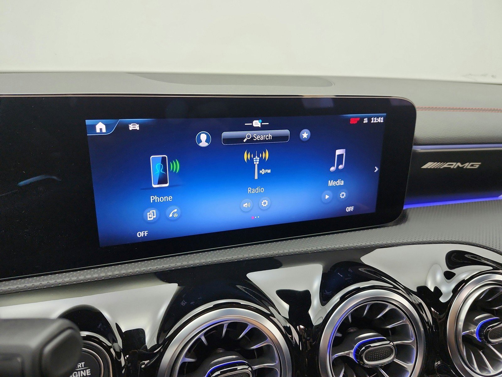 Used 2025 Mercedes-Benz CLA 35 AMG 4MATIC image 13